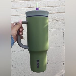 Owala 40oz Tumbler